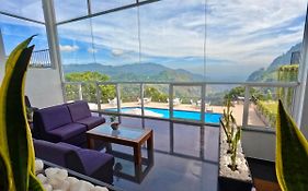 Heavens Edge Mountain Lodge